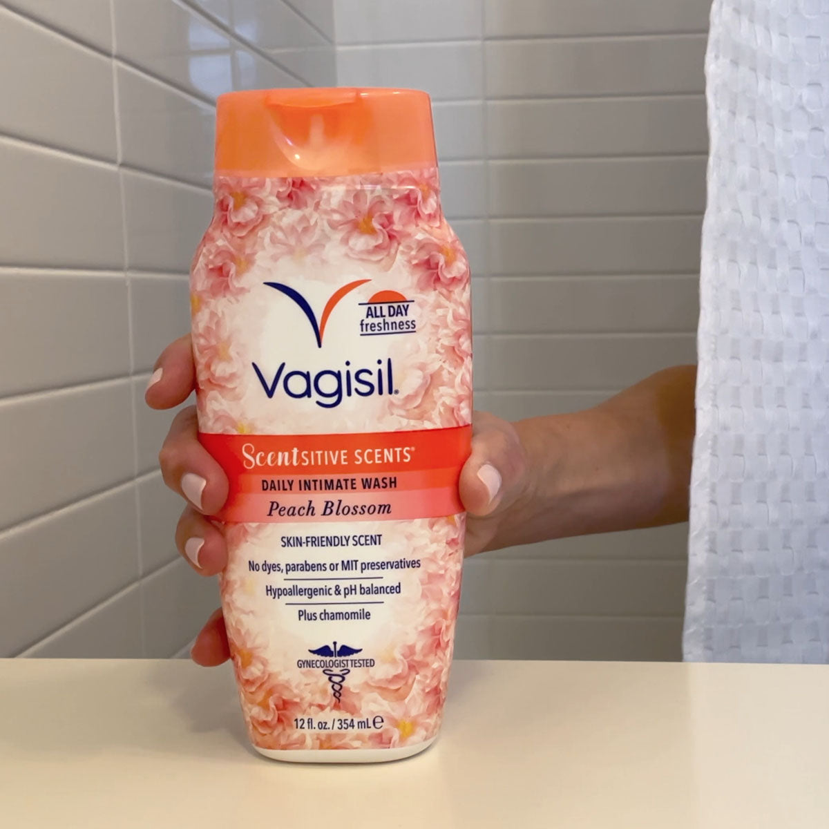 Vagisil Scentsitive Scents Peach Blossom Wash Limpieza Suave 355ml