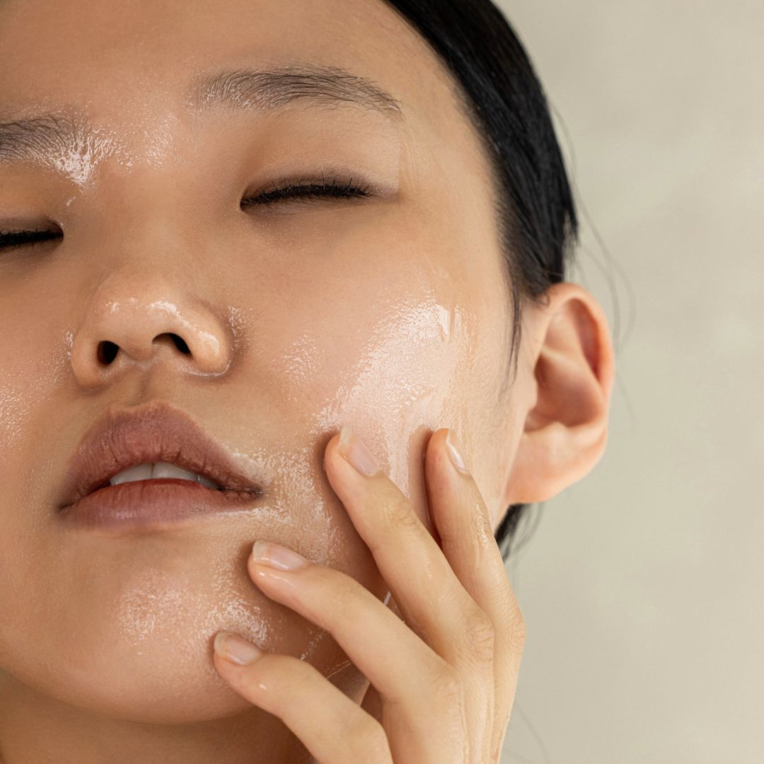 https://cdn.shopify.com/s/files/1/0681/2296/8306/files/BEAUTY_OF_JOSEON_-_Ginseng_Cleansing_Oil_2.png?v=1774325944