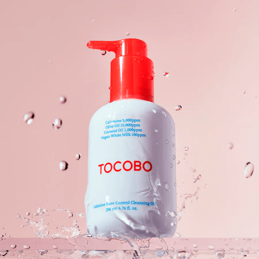 https://cdn.shopify.com/s/files/1/0681/2296/8306/files/TOCOBO-CalaminePoreControlCleansingOil200MLLimpiadorparaimperfecciones2.png?v=1776649373